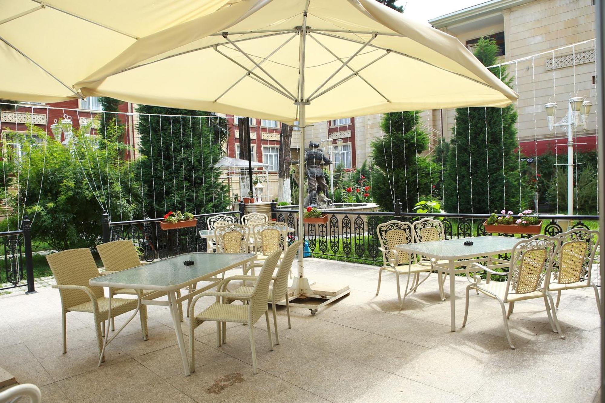 Deluxe Hotel Γκαντζά Εξωτερικό φωτογραφία