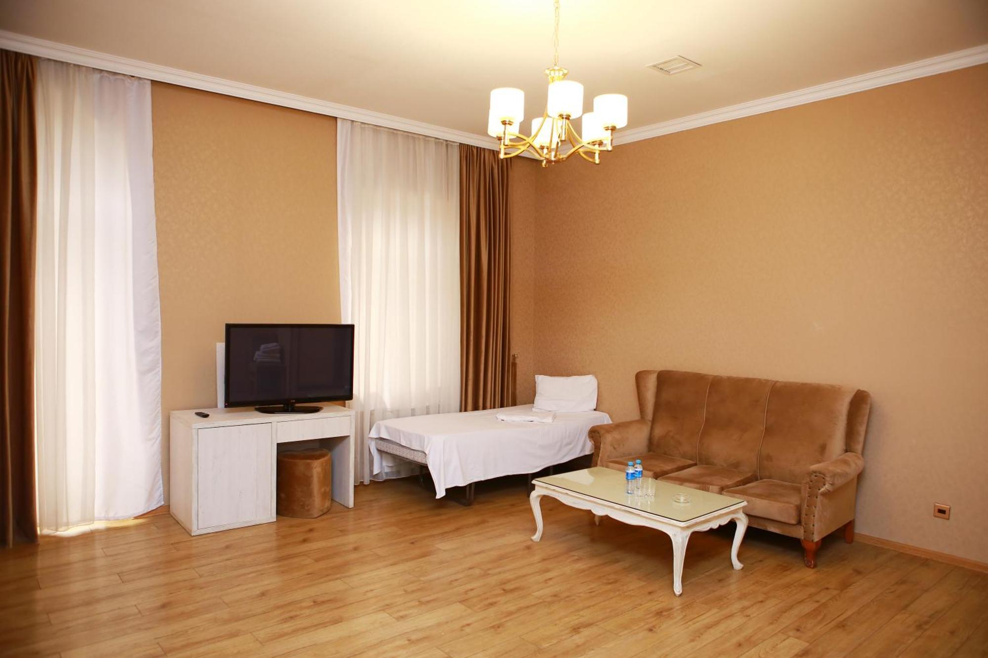 Deluxe Hotel Γκαντζά Εξωτερικό φωτογραφία
