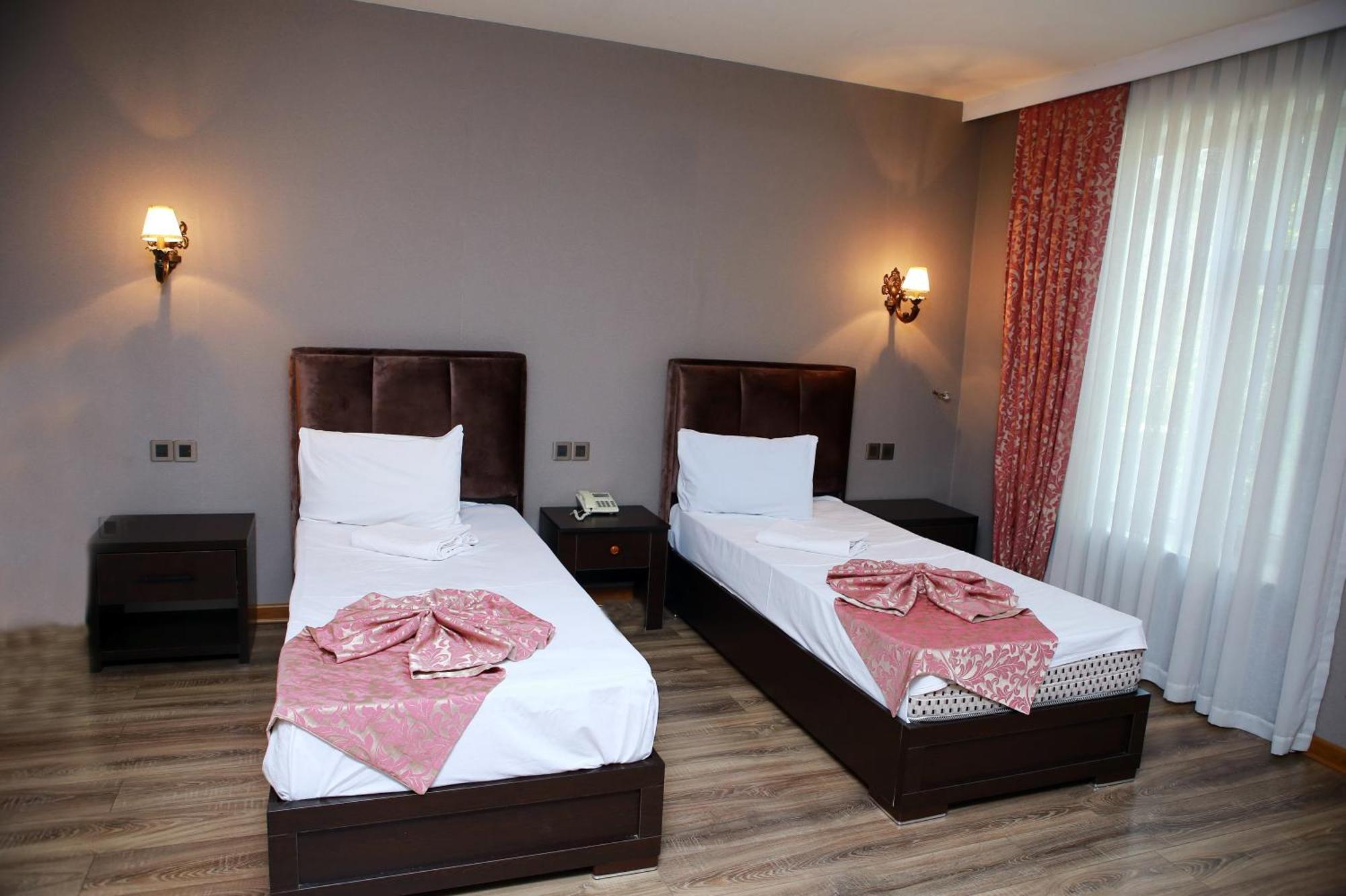 Deluxe Hotel Γκαντζά Εξωτερικό φωτογραφία