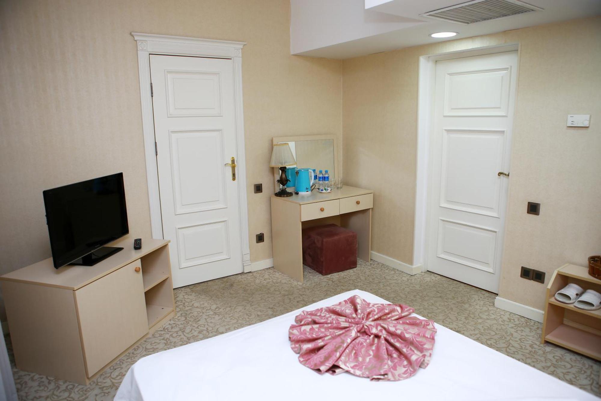 Deluxe Hotel Γκαντζά Εξωτερικό φωτογραφία